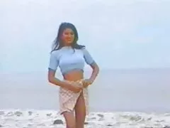 સિક્યોરિટી ગાર્ડ મહિલા શોપલિફ્ટર તેને સારી સેકસી બીપી સેકસી વીડિયો રીતે ચૂસવા માટે તેના ટોટીને ચાબુક મારી રહ્યો છે